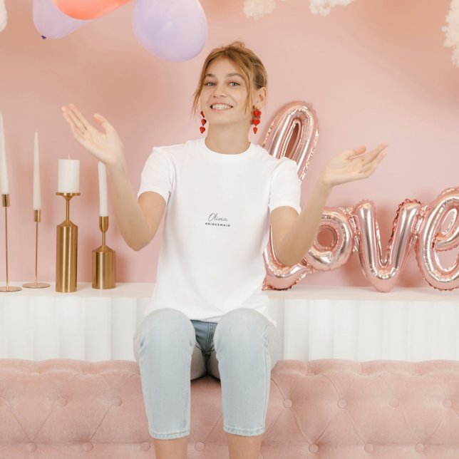 Olivia BRIDESMAID | Modern Minimalistisk Script Br T Shirt (Skapare uppladdad)