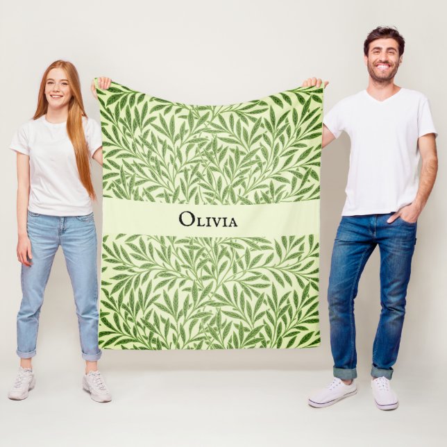 Olivia Elegant Blommönster Personlig Namn Fleecefilt (På plats)