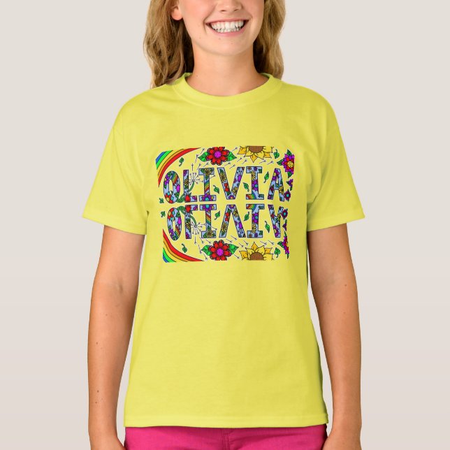 Olivia, Flickans Namn Whimsical Folk Art T-Shirt (Framsida)
