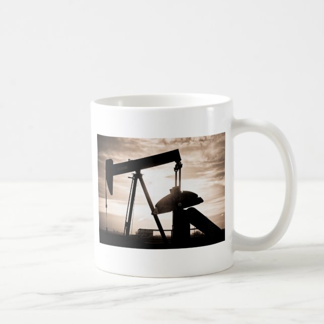 Oljabrunnen pumpar kaffemugg (Höger)