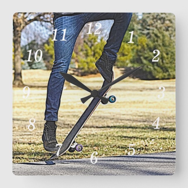 Ollie Painterly Wall Clock Fyrkantig Klocka (Framsida)