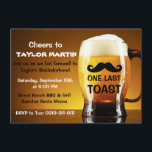 Ölvännernas Pojkvakt utflykt Sängvätningsparty Inb Inbjudningar<br><div class="desc">Närbildsfoto på ett glas öl på klubben med en rolig mustaschdesign på. Perfekt för en ölsmakningsfest, för en mans 30-års, 40-års, 50-års... etc. födelsedagsfest, svensexa eller för ölälskares firande. För att ändra texten, använd alternativet "personifiera det". För mer omfattande ändringar av inbjudan, inklusive ändring av teckensnitt, teckensnittsfärg, teckensnittsstorlek eller textplacering......</div>