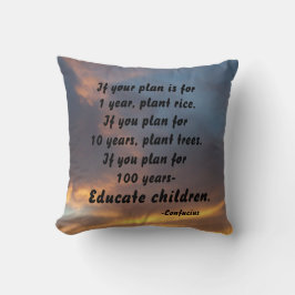 OM DIN PLAN KONFUCIUS DEKORATIV KUDDE