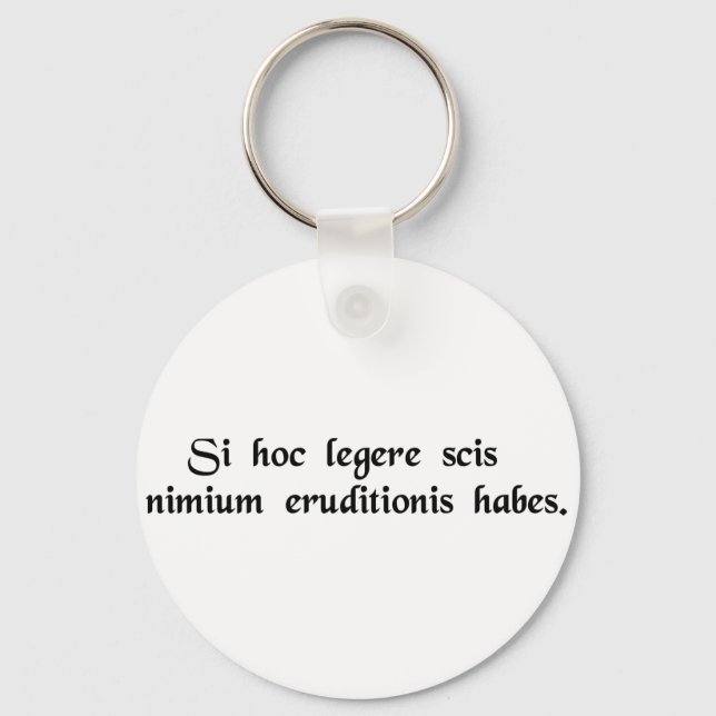 Om du kan läsa det här är du överutbildad. nyckelring (Framsida)