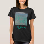 om Gustav Klimt, Vintage Fine Art, Sjö T Shirt<br><div class="desc">På Sjö Attersee (1900) av Gustav Klimt är en vintage av bran Victorian Era Symbolism med Sjö Attersee (även kallad Kammersee). Sjö Attersee är Österrikes största sjö i Salzkammergut-området. Klimt tillbringade sommaren tillsammans med Emilie Flöge i Litzlberg på Sjö Attersee. Om konstnären: Gustav Klimt (1862-1918) var en österrikisk symbolmålare och...</div>