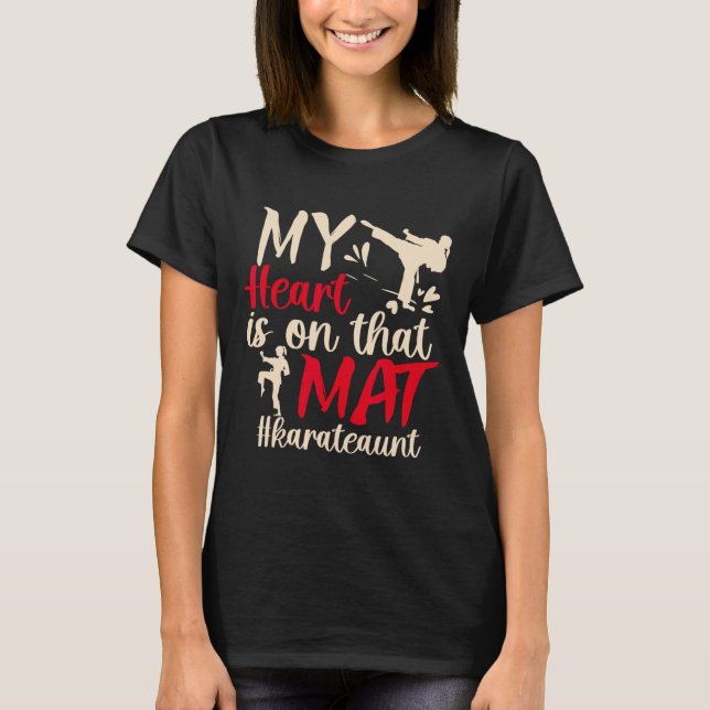 om Mat Karate Moster Karate Auntie 2 T Shirt (Framsida)