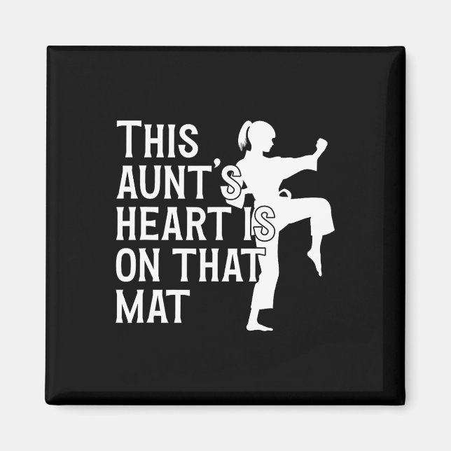om Mat Karate Moster Proud Karate Auntie Magnet (Framsidan)