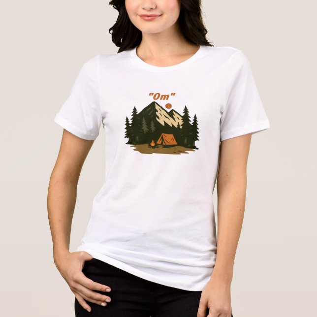 “Om” Mountain Meditation Camping Design T Shirt (Framsida)