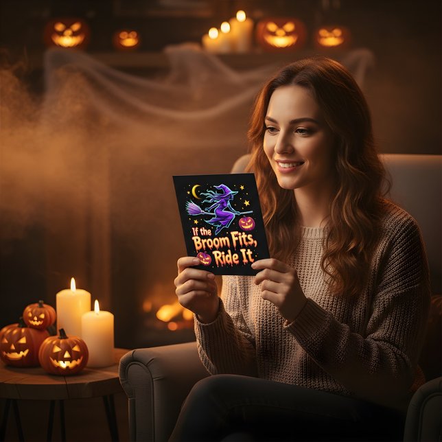 Om rummet passar in är det halloween Witch-design Vykort (Skapare uppladdad)