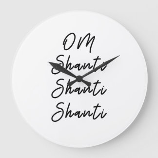 Om shanti shanti shanti shanti camiseta con mantra stor klocka