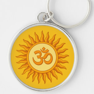 Om symbol i Andlig Hindu Design i Radiant Sol Rund Silverfärgad Nyckelring