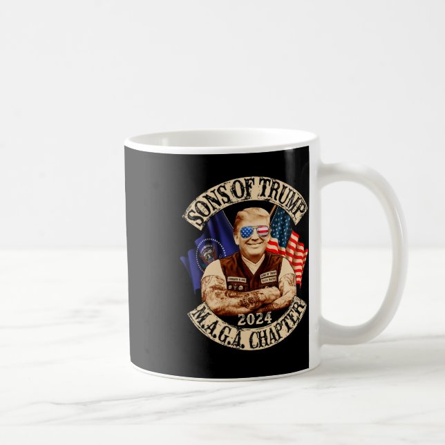 Om Trump Maga kapitel 2024 Roligt  Kaffemugg (Höger)