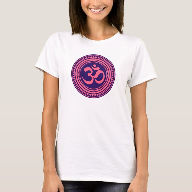 Om Tshirt Tee Shirt (Framsida)