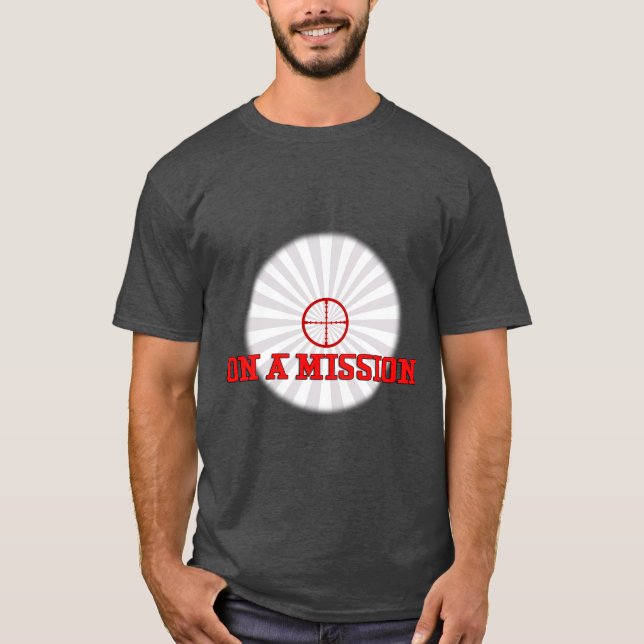 OM UPPDRAG Sniper Scope Art Work T Shirt (Framsida)