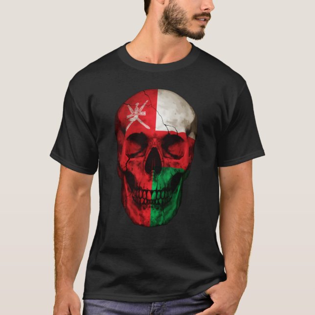 Oman Flag Skull Omani Roots Proud Patriotic T Shirt (Framsida)