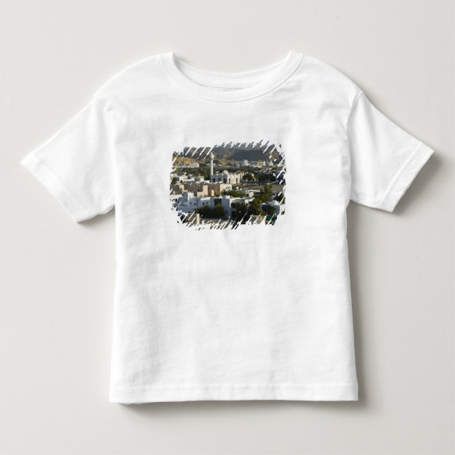 Oman, Muscat, Qurm. Byggnader i Qurm-området / 2 Tee (Framsida)