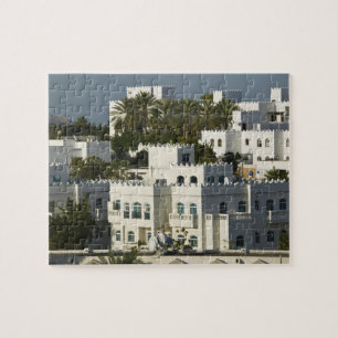 Oman, Muscat, Qurm. Byggnader i Qurm-området / Pussel