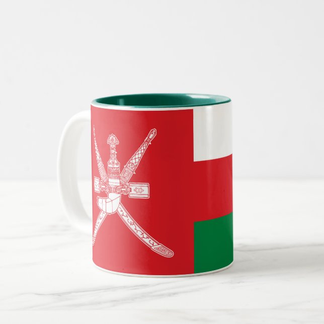 Omans flagga Två-Tonad mugg (Framsida vänster)