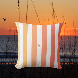 Ombre Beach Sunrise Rand & Personlig Monogram Kudde