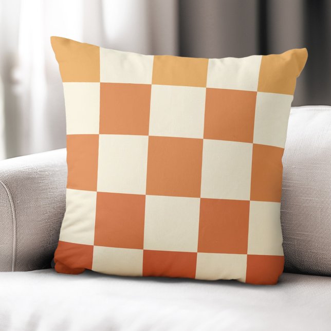 Ombre terracotta-checkers som kontrolleras i mönst kudde (Ombre terracotta checkers checkered pattern throw pillow)