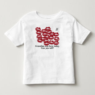 Omfattas av Anpassadet Kisses T Shirt
