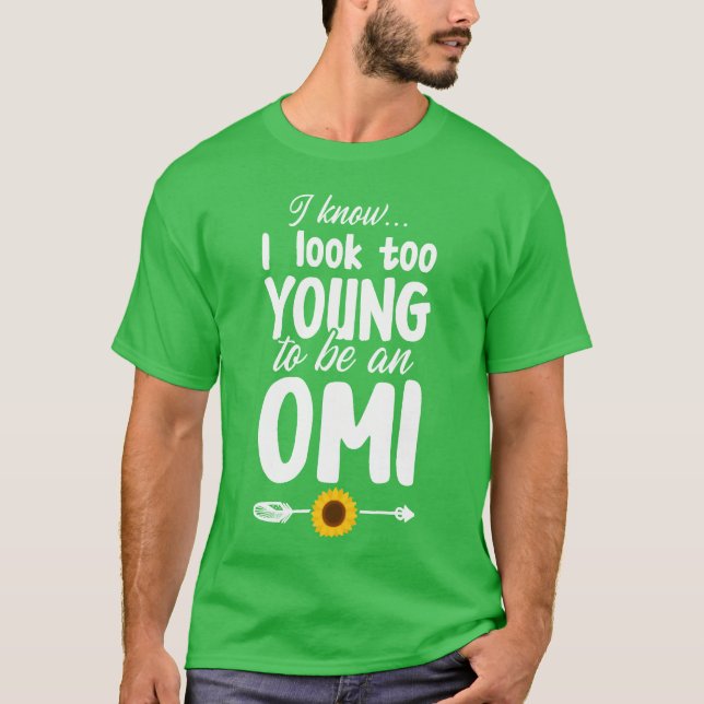 Omi Grandmaoo Young Grandmor Mors dag lustigt T Shirt (Framsida)