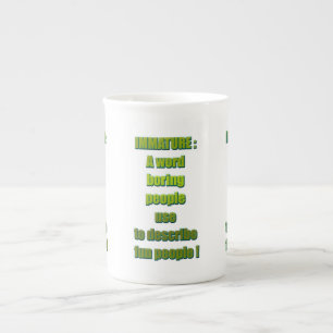 Omogen rolig text benporslin mugg