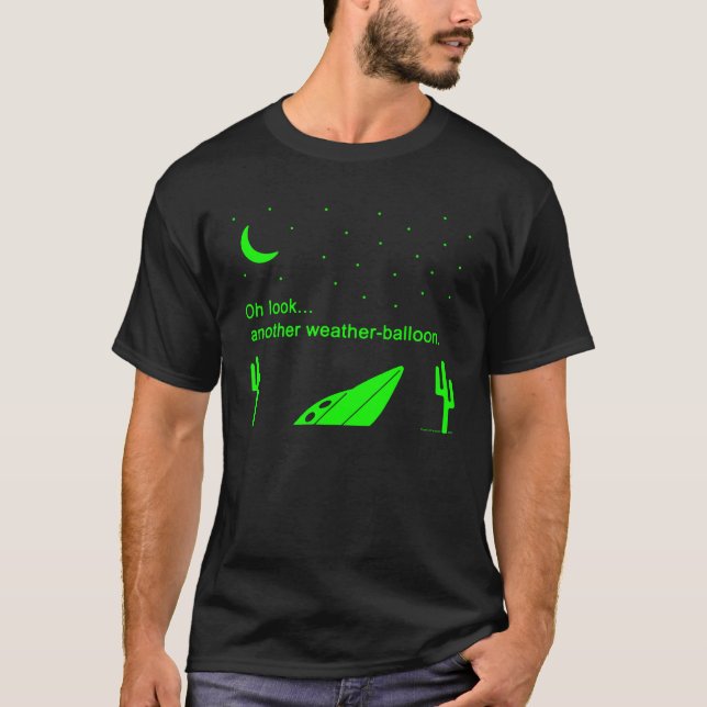 Område 51 för UFO-väderballong T Shirt (Framsida)