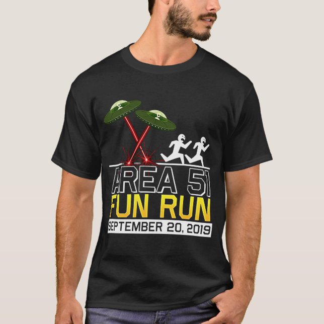 Område 51 Roligt Springa Utomjordingar i flygsågar T Shirt (Framsida)