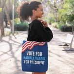 Omröstning: 25.9.2005 tygkasse<br><div class="desc">Omröstning: Kamala Harris om presidentvalet 2024 Välj vår vice president som demokratisk kandidat i party och visa ert stöd med denna amerikanska flagga i väskan för en demokrat.</div>