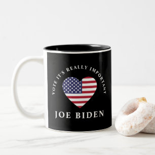 OMRÖSTNING Det är Verkligen viktigt Biden 2020 Två-Tonad Mugg