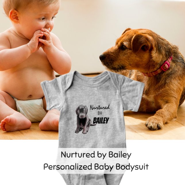 Omsorgsfull av Bailey (för pojke eller flicka) Bab T Shirt (Personalized Baby Clothing)