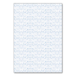 Ömt, ljusblått mönstrat motiv som upprepar sig på bordsnummer