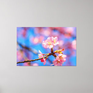 Ömtålig Sakura-skönhet mot den blå himlen Canvastryck