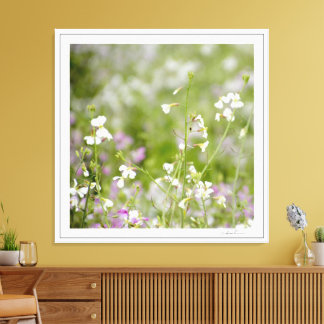 Ömtåliga vildblommor, vita & lavendel av Sidharta Canvastryck