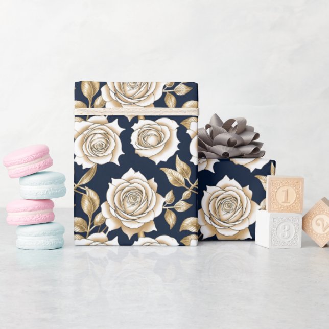 Ömtåliga vita rosor med guldförgyllningar presentpapper (Baby Shower)