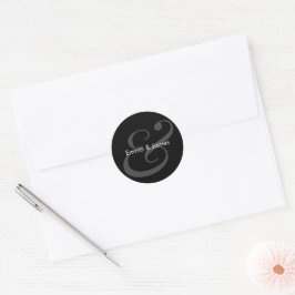 Omvänd svart et-tecken bröllop | Monogram Runt Klistermärke