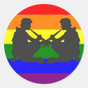 Omväxlande grekisk gay prideflagga runt klistermärke