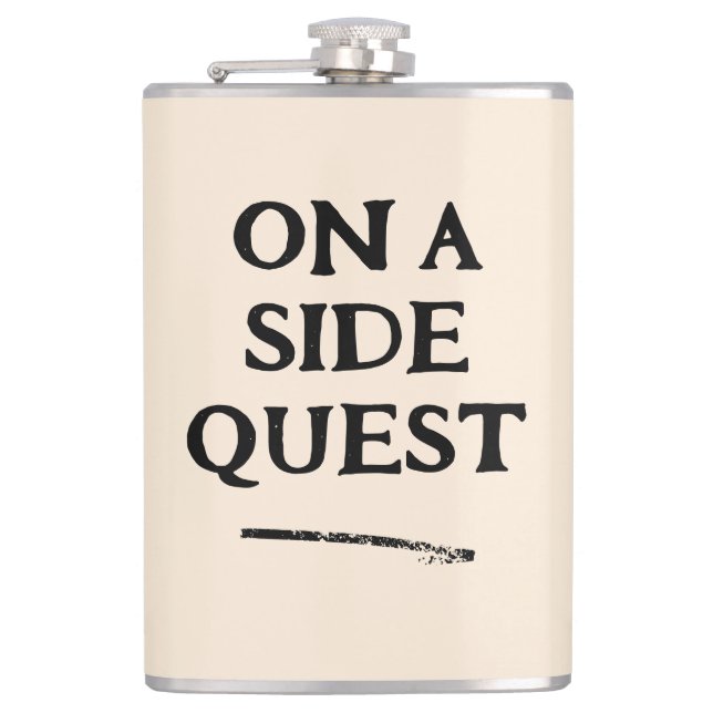 On a Side Quest Vinyl Wrapped Flask Fickplunta (Framsidan)