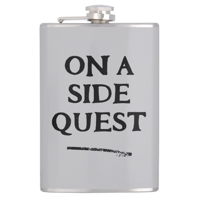 On a Side Quest Vinyl Wrapped Flask Fickplunta (Framsidan)