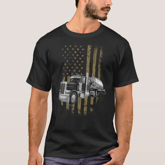 On Back- Big Rig Semi Trailer Truck Driver USA Ame T Shirt (Framsida)