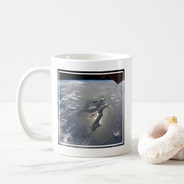 ön Hispaniola med Sunglin Kaffemugg (Med munk)