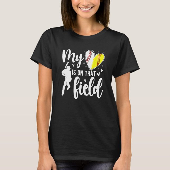 On That Field Memaw Softball Baseball Memaw Grandm T Shirt (Framsida)