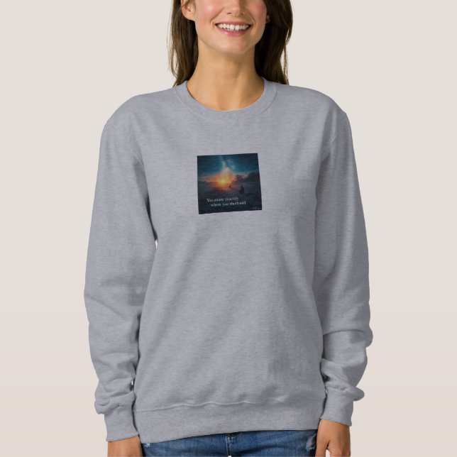 "On the Path of Reflection: Find Your Right Place" T Shirt (Framsida)