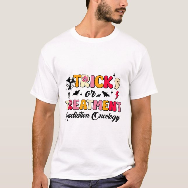 Oncology Halloween för bestrykning eller behandlin T Shirt (Framsida)
