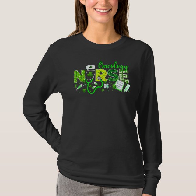 Oncology Nurse St patricks day Kärlek Stethoscope  T Shirt (Framsida)