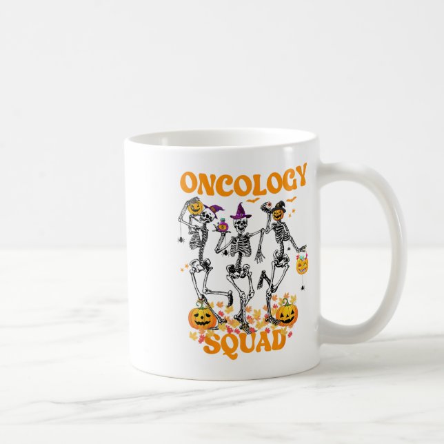 Oncology Squad Skeleton Pumpkin Höst löv Spooky Kaffemugg (Höger)