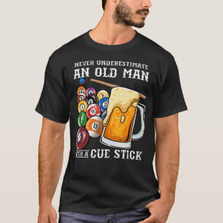 Onderskatt aldrig en gammal man med en köstö I T Shirt