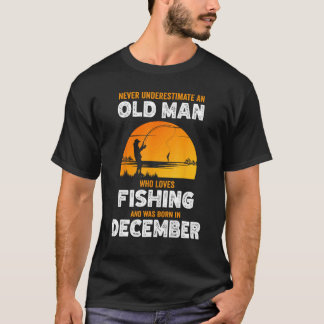 Ondska inte gammal man som älskar fiske född i t shirt