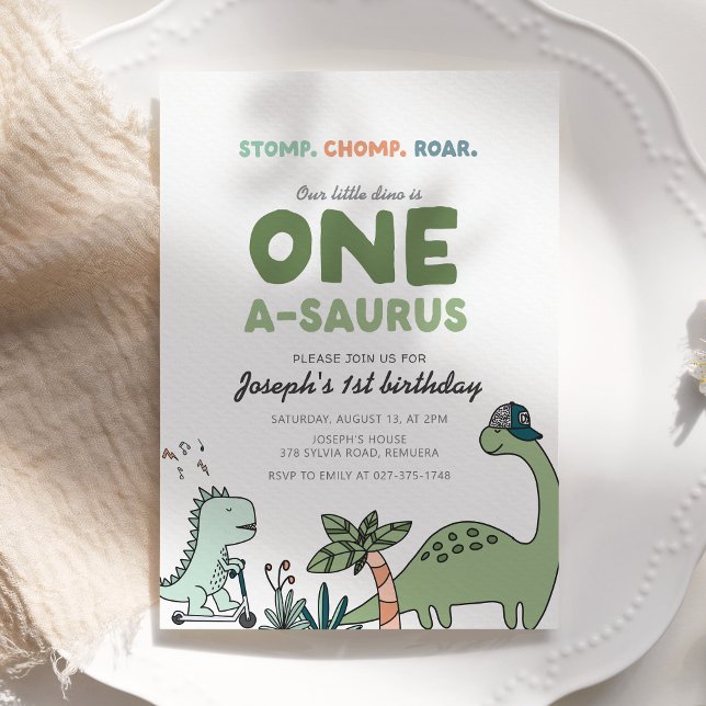 One-a-saurus födelsedagsinbjudan inbjudningar (Skapare uppladdad)